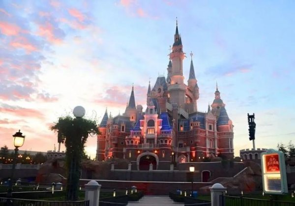 天创优配 迪士尼涉嫌非法收集13岁以下儿童个人数据，被罚1000万美元！公司股价下跌